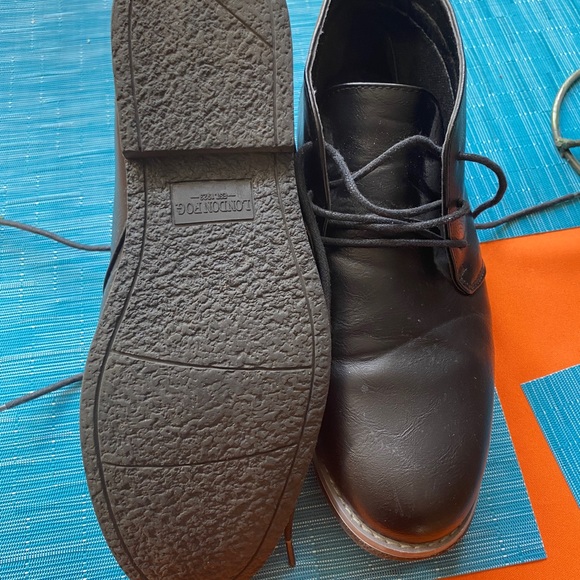 Black Leather London Fog Boots - Picture 2 of 2